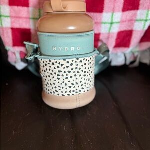 HydroJug with Speckled Sleeve and Teal Accent